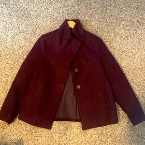 Old Navy Woman’s winter jacket, wine colored, non smoking, like new